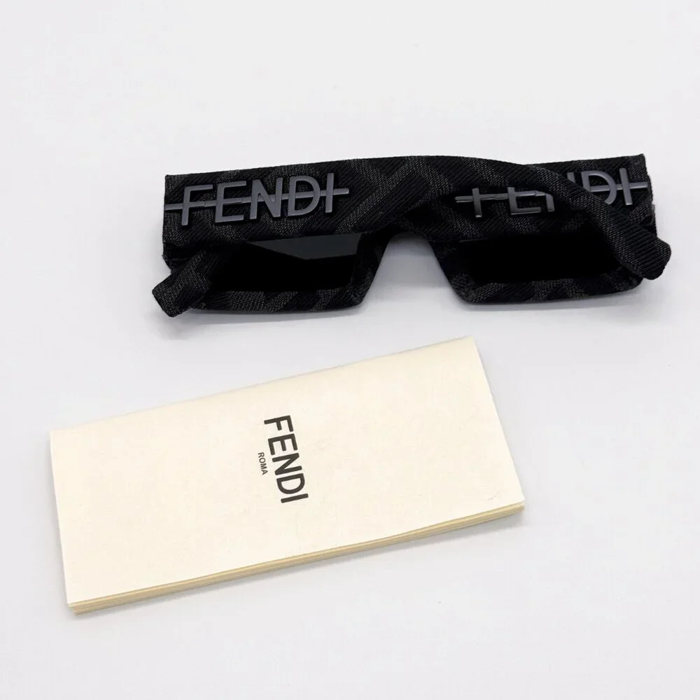 NEW FENDI FE40074U 05A BLACK GREY MONOGRAM UNISEX SUNGLASSES FENDI